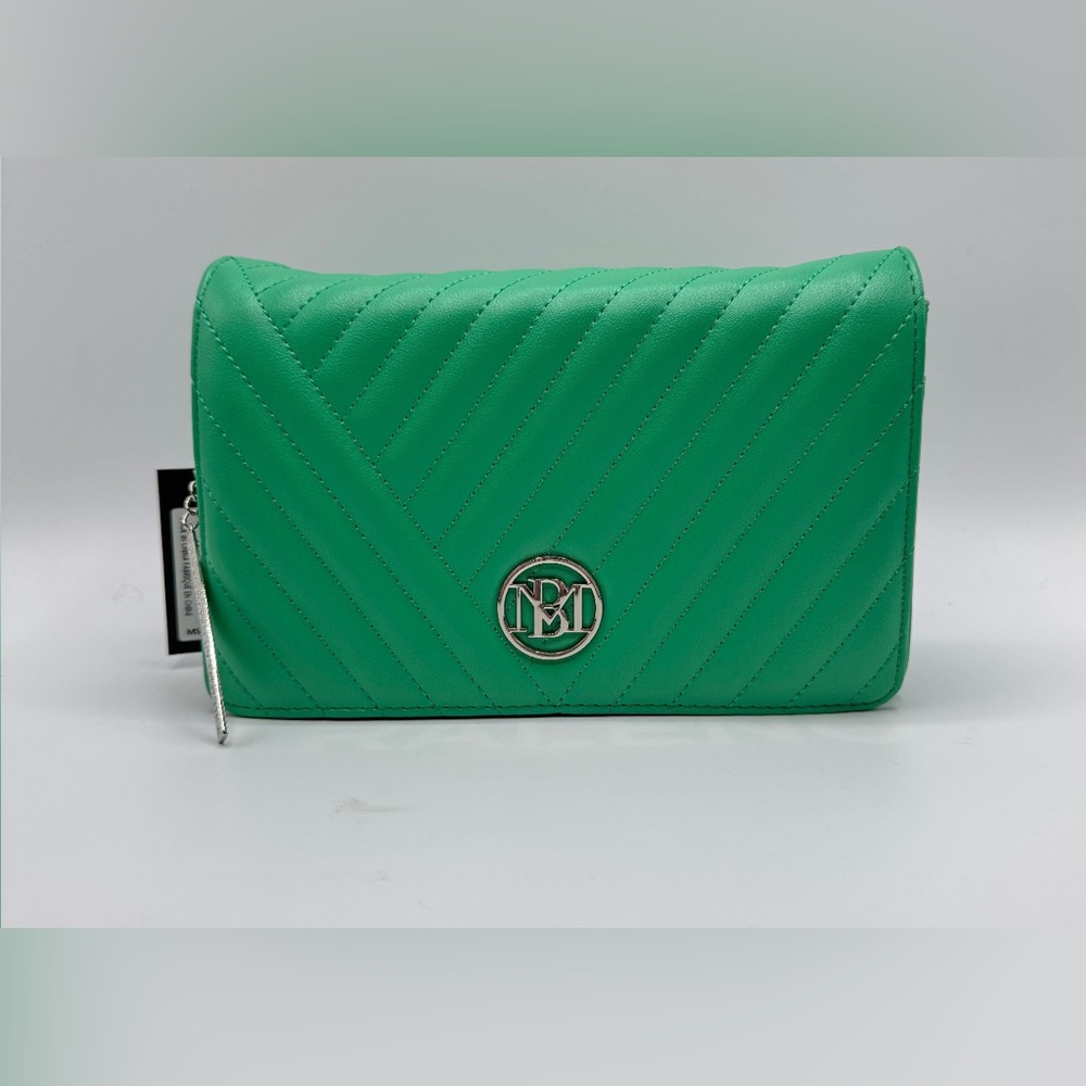 New Badgley Mischka Green Chain Green Crossbody